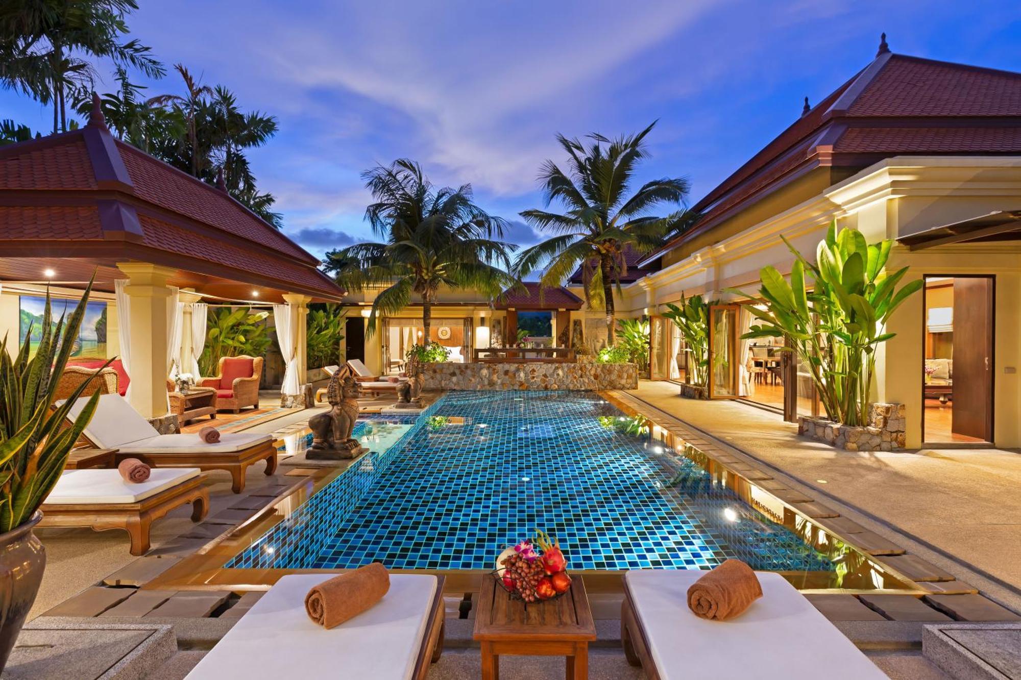 Extraordinary Courtyard 6br Pool Sri Suri, Naiharn וילה *